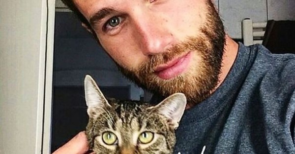 Όμορφοι άντρες και μικρά γατάκια «γκρεμίζουν» το instagram! (Εικόνες)